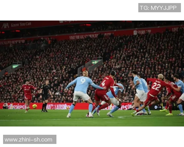 曼城与利物浦足球对决展现英超巅峰对抗的激情与魅力